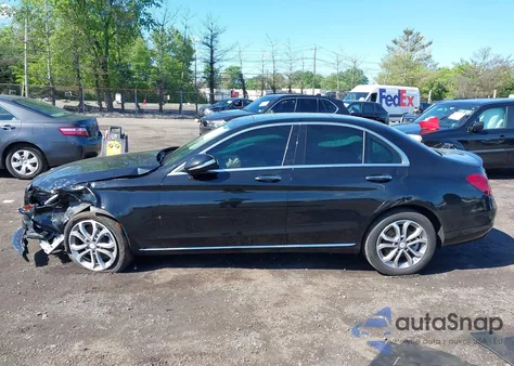 2015 Mercedes-Benz C 300 4Matic/Luxury 4Matic/Sport 4Matic from USA, damaged, VIN 55SWF4KB9FU080101